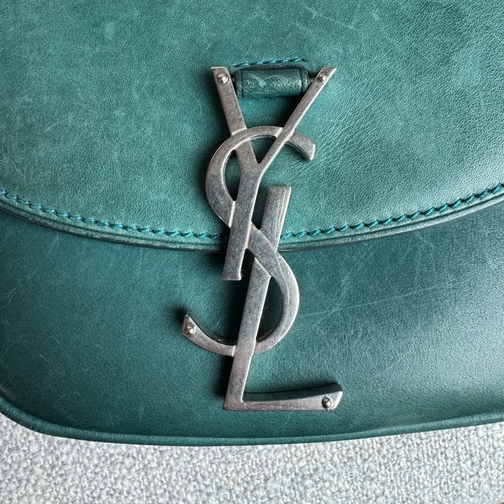 Saint Laurent Kaia Crossbody in Green Leather - Picture 6 of 16